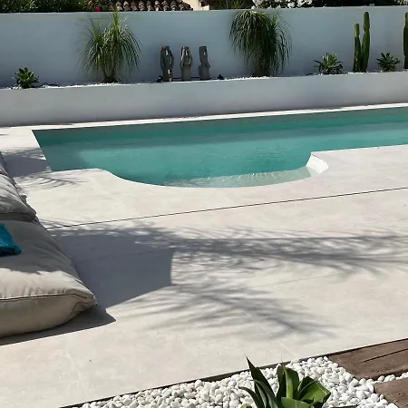 Casa Duende, Estepona, Private House With Heated Pool Villa *